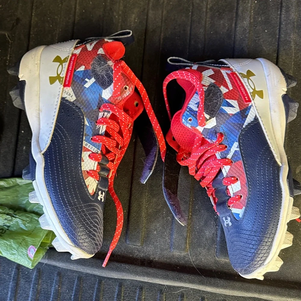 Under Armour Kids Navy and Red Sneakers - Picture 4 of 5